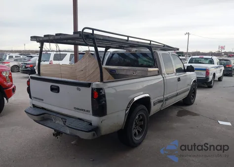 2001 Chevrolet Silverado 1500 Ls z USA, uszkodzony, nr VIN 2GCEC19V711404694